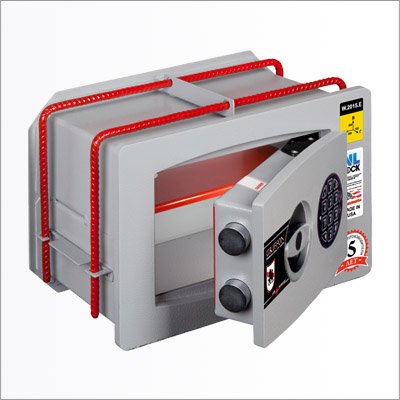 Сейф встраиваемый Griffon W-2315-E